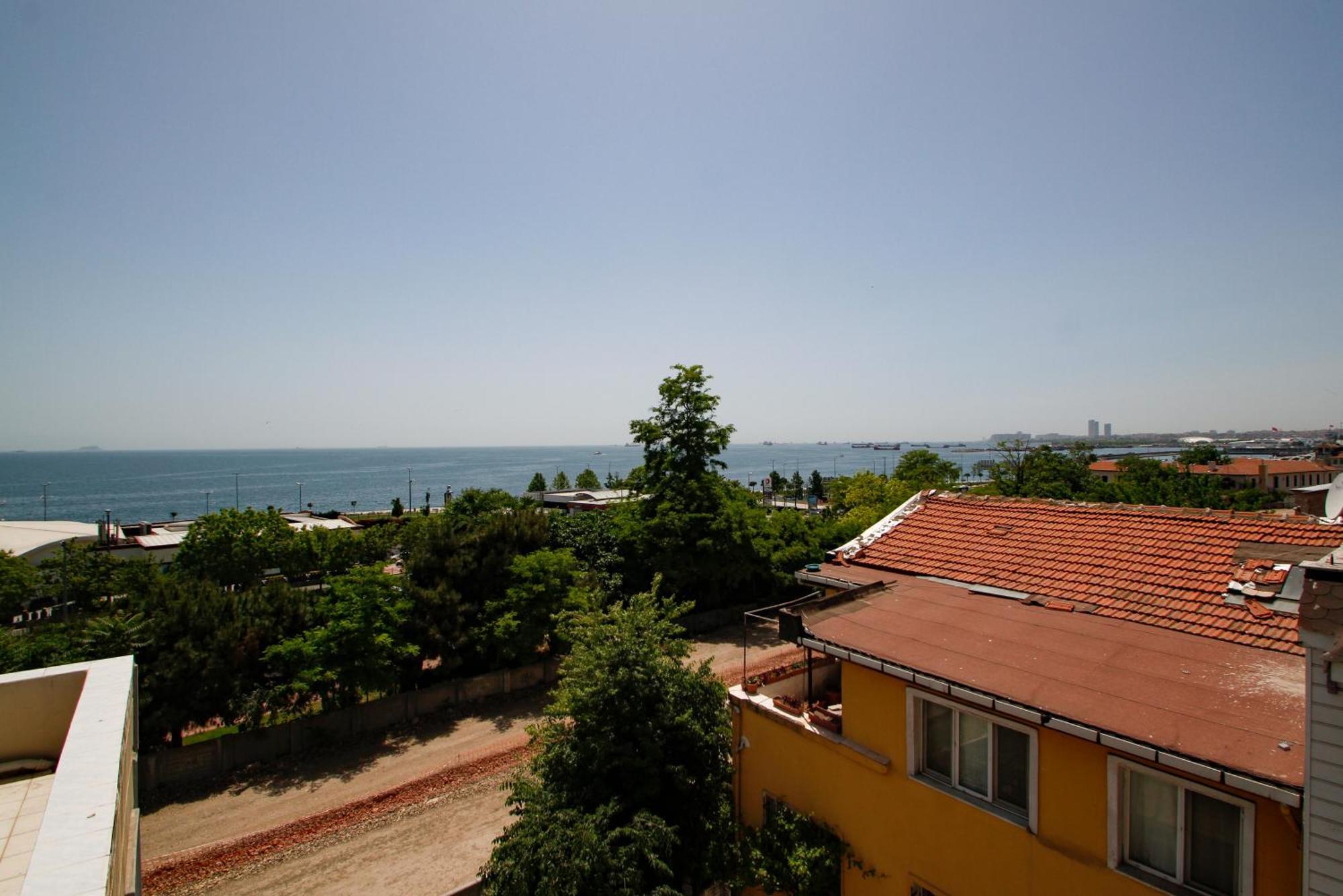 Californiacityhotel, Istanbul